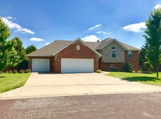 64 Winchester Dr, Monett, MO 65708