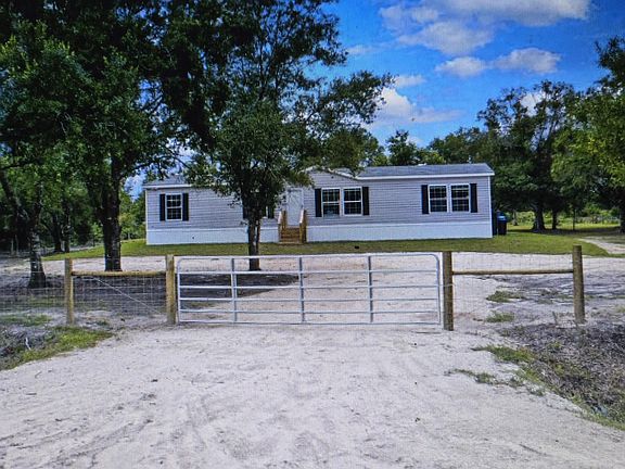 3rd image of 17018 NW 260TH Street