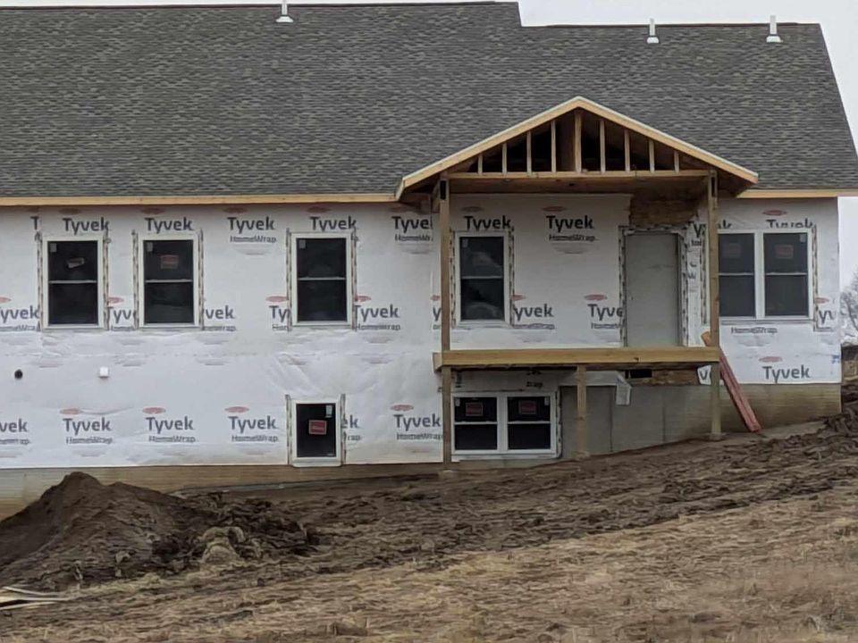 2nd image of 409 Highland Dr