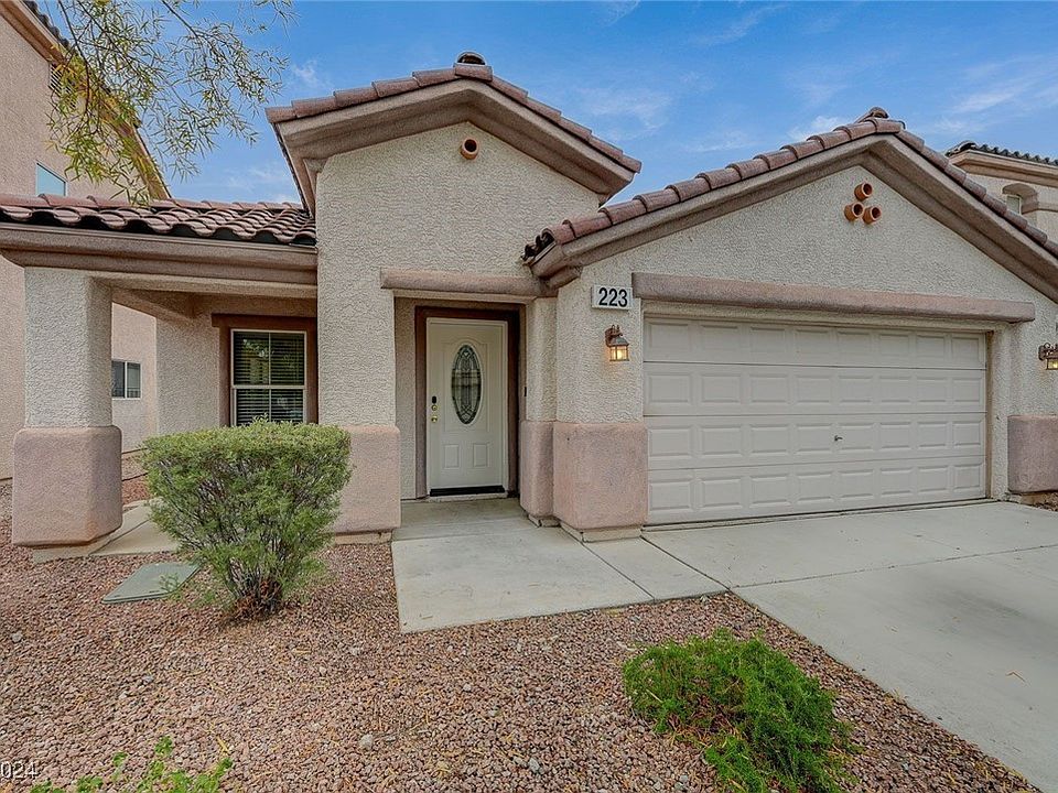 1st image of 223 Willow Pond Ct