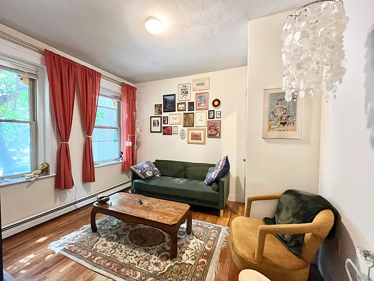 4 Ransom Rd — Photo 3