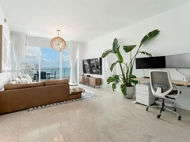 900 Biscayne Blvd #2708 — Photo 4