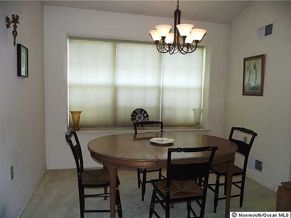 4th image of 1046A Buckingham Dr