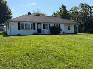 4284 Swallen Ave, Louisville, OH 44641