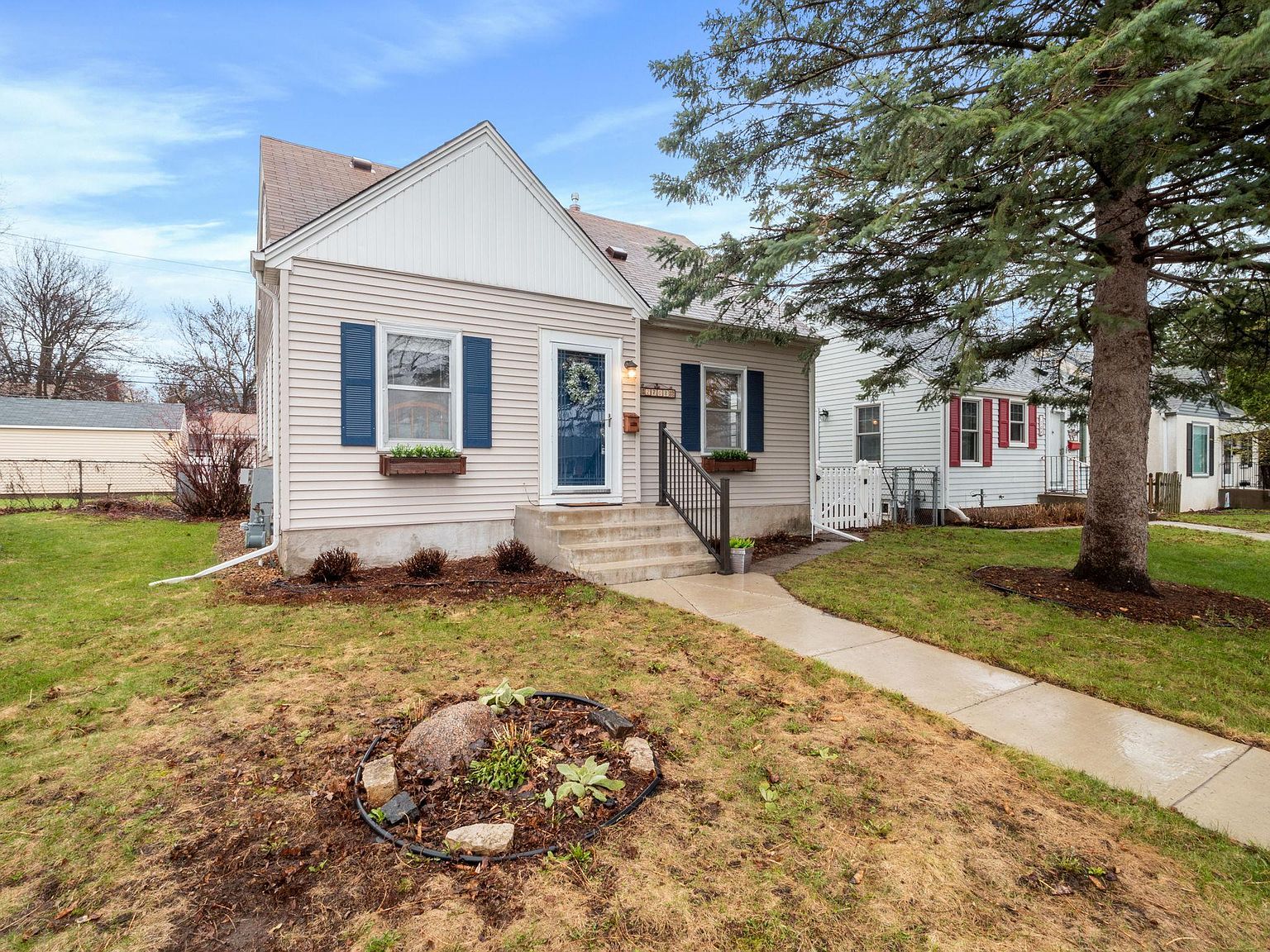 2708 Abbott Ave N, Robbinsdale, MN 55422 Zillow