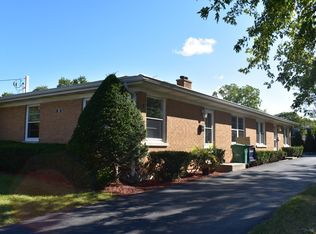 205 S Westmore Ave APT A, Lombard, IL 60148