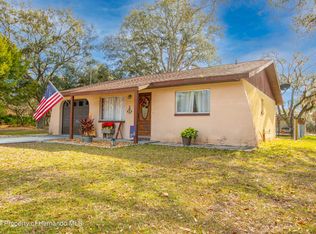 10200 Zebrafinch Ave, Weeki Wachee, FL 34614