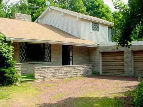 6748 N Cochran Rd, Charlotte, MI 48813