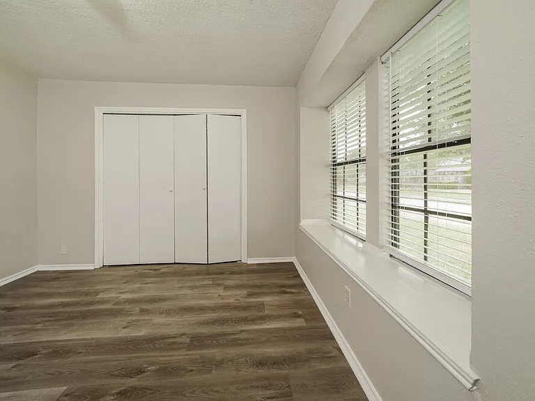 8801 Pine Forest Dr — Photo 15