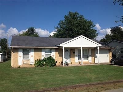 1st image of 404 Oakwood Ave