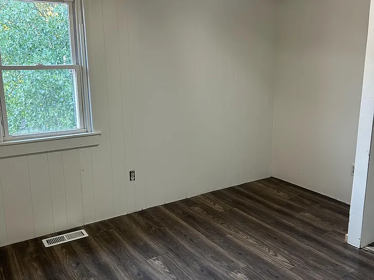 4104 Main St #1 — Photo 6