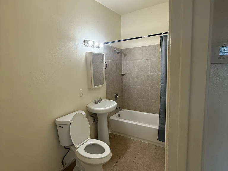 901 S Mariana St #903-A — Photo 10