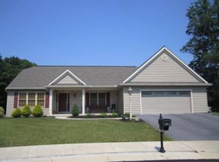 194 Loghes Dr, Manheim, PA 17545