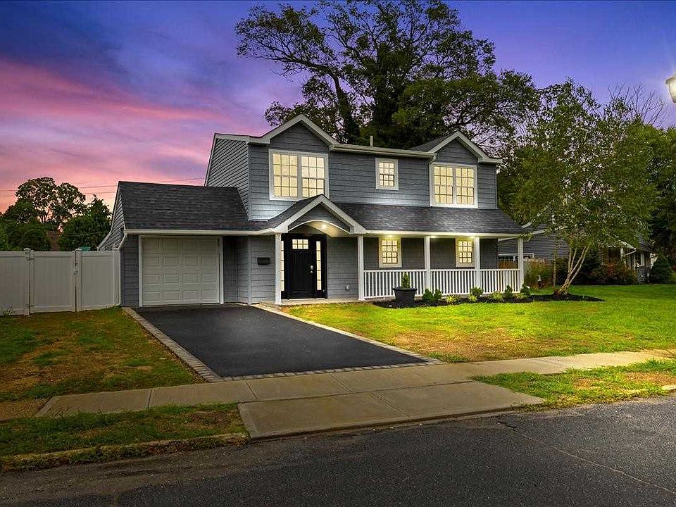 1st image of 134 Cypress Ln S