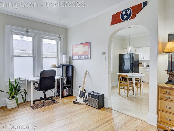 4th image of 448 Wordsworth St