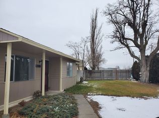 1209 Pershing Rd, Moses Lake, WA 98837