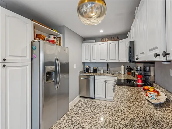 162-40 Ninth Avenue image 3 of 28