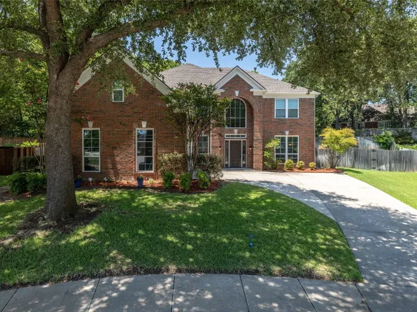 715 Bear Run Dr, Grapevine, TX 76051