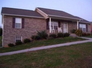 4742 Chesney Meadows Dr, Straw Plains, TN 37871