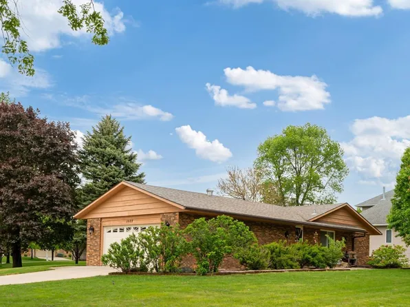 1977 Bay St, Worthington, MN 56187