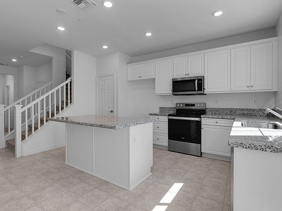 3rd image of 16041 Tanzinite Ln