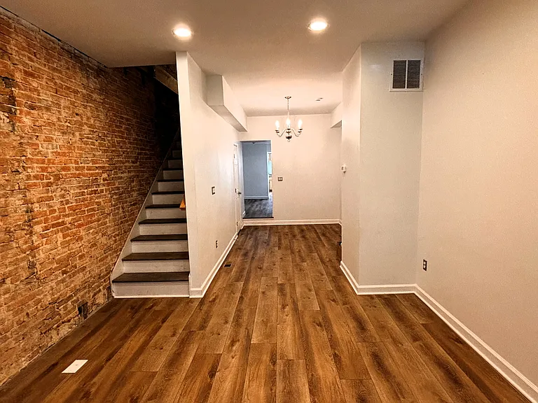 1714 E Pratt St — Photo 3
