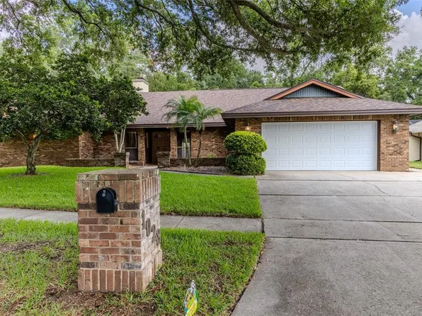 1028 Sylvia Ln, Tampa, FL 33613