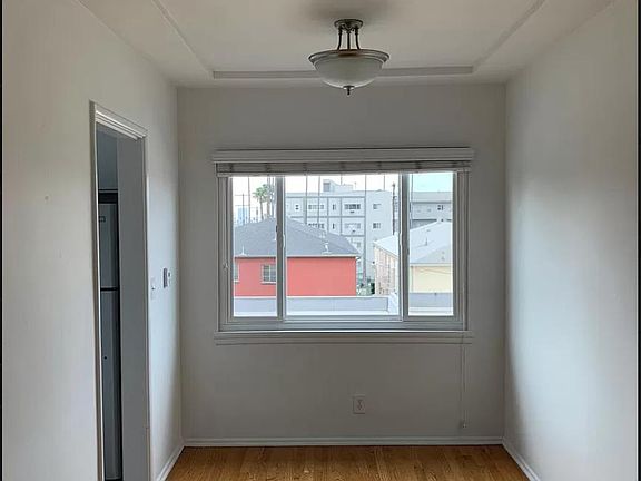 5th image of 1849 N Harvard Blvd #7