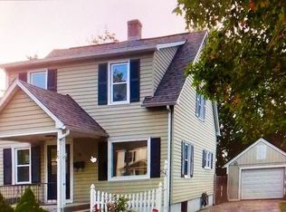 79 Dana St, Springfield, MA 01104