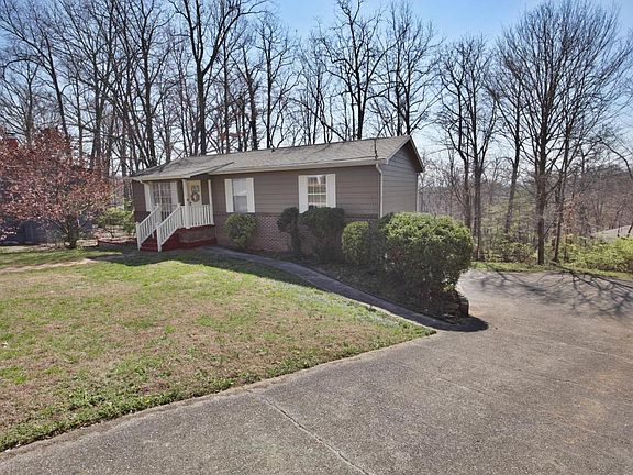 3rd image of 5030 Laurel Woods Dr