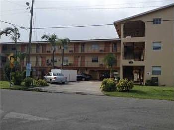 2nd image of 1021 NE 24th Ave APT 18