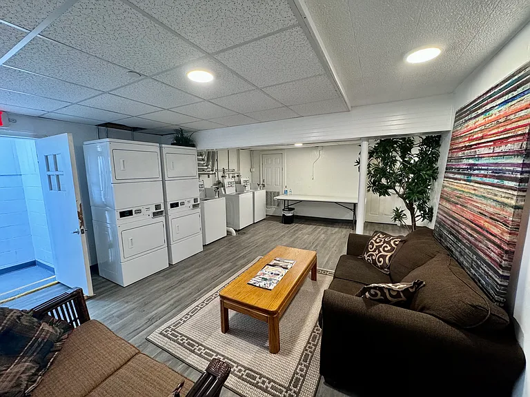 102 N Maple Ave #22 — Photo 8
