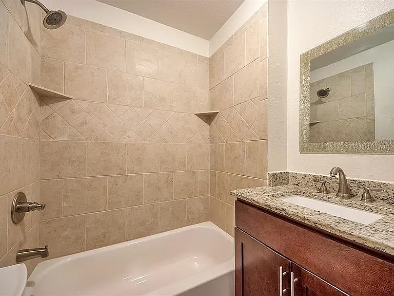 2001 Redman Cir — Photo 23