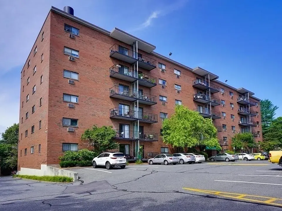 1321 Worcester Rd #503