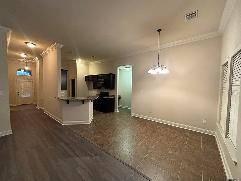 25406 Lake Providence Dr — Photo 4