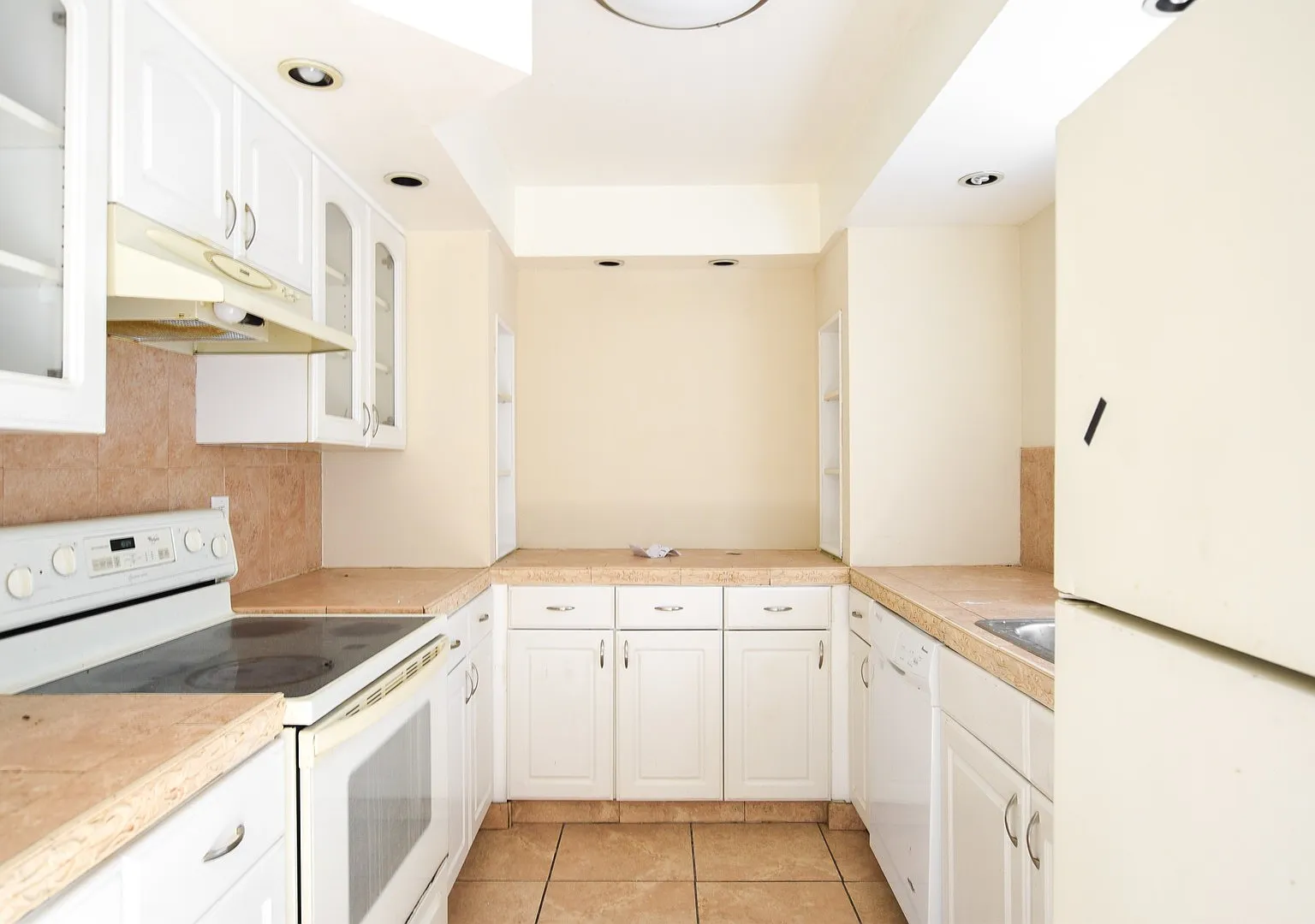 Amazing 3 Bed 2.5 Bath Unit For Rent in Winter Park, FL! — Photo 2