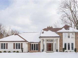 3 Park Square Ln, Pittsford, NY 14534