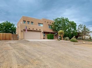 805 9th St NE, Rio Rancho, NM 87124