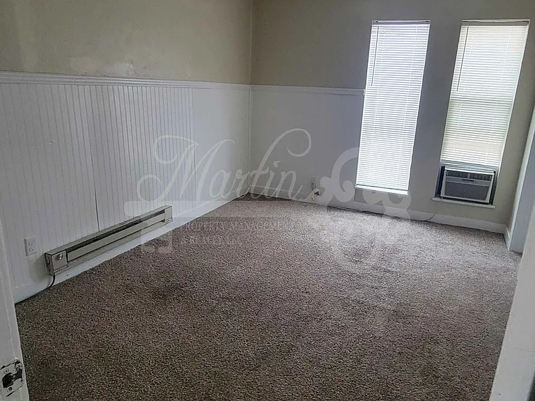 113 W Independence St #1 — Photo 6
