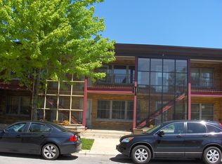 1301 N Harlem Ave APT 3, Oak Park, IL 60302