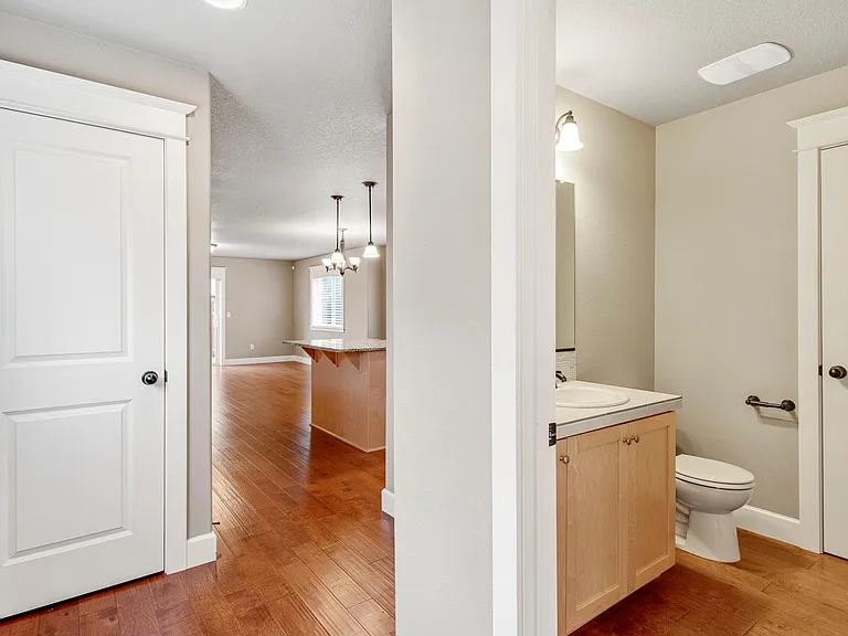 6145 SE Woodstock Blvd — Photo 11