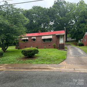 127 S Caldwell Ave, Newton, NC, 28658