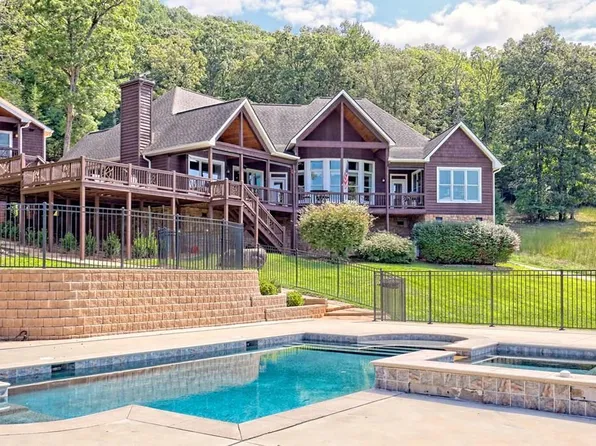340 Autumn Trl, Franklin, NC 28734