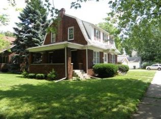 1103 N 3rd St, Clinton, IA 52732