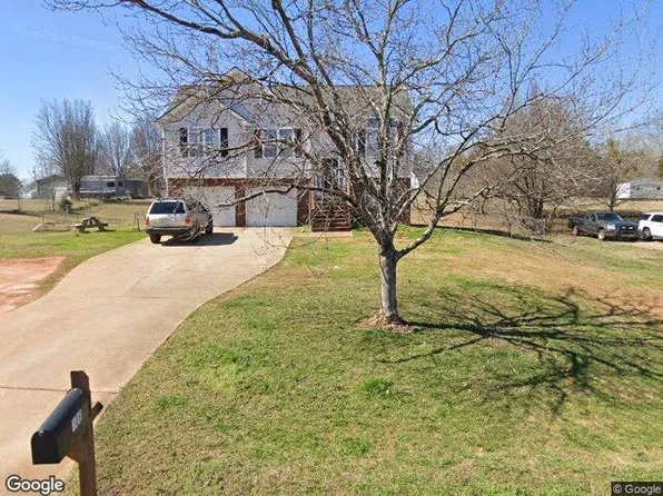 108 Massey Ln, Locust Grove, GA 30248