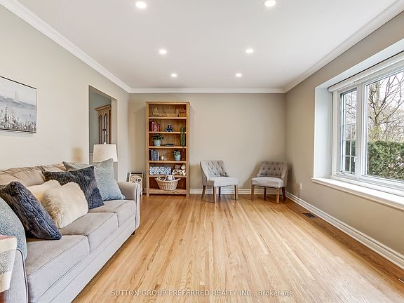 4th image of 75 Chapple Hill Rd