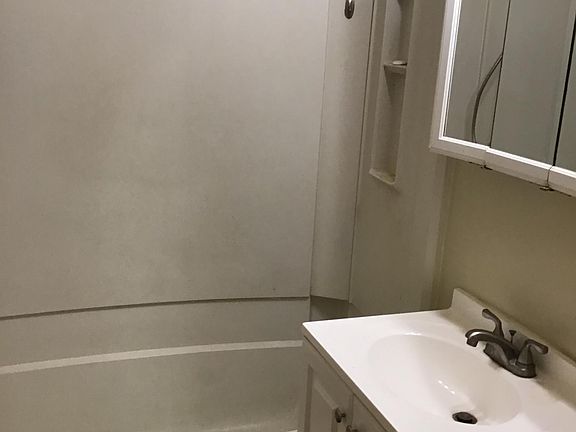 2nd image of 1810 E Main St APT A