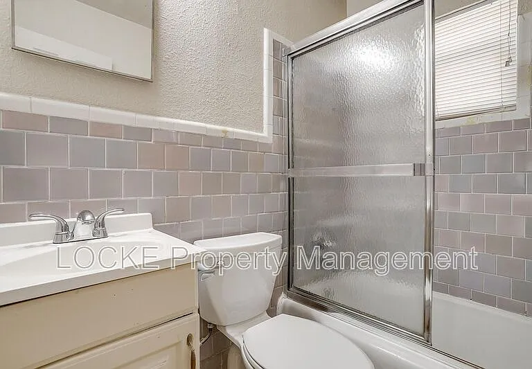 3419 S University Dr #D — Photo 5