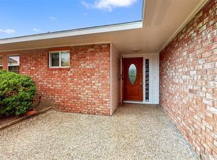3415 80th St, Galveston, TX 77551