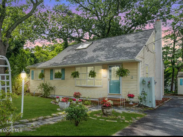 553 Kingfisher Circle, Brick, NJ 08723